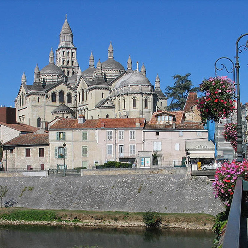 Read more about the article PÉRIGUEUX TOURIST OFFICE